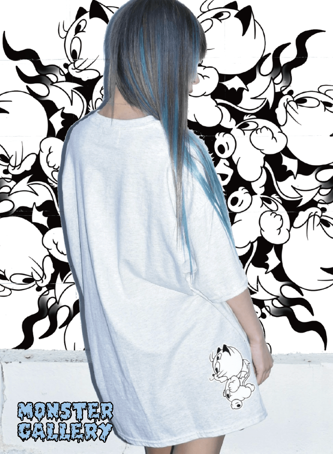 【ANIMAL DASH CAT】T-shirtsの商品着用画像