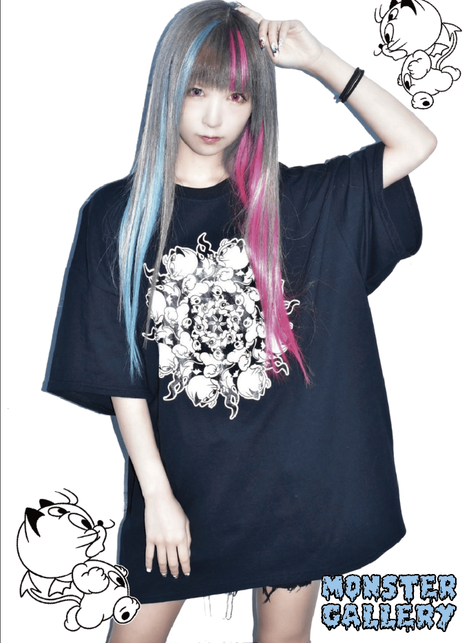 【ANIMAL DASH CAT】T-shirtsの商品着用画像