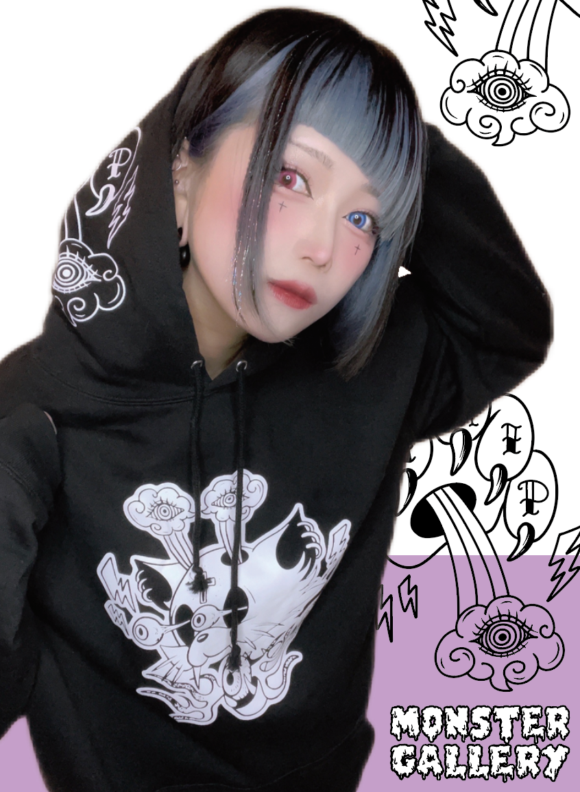 【TRIP CAT】Hoodieの商品着用画像