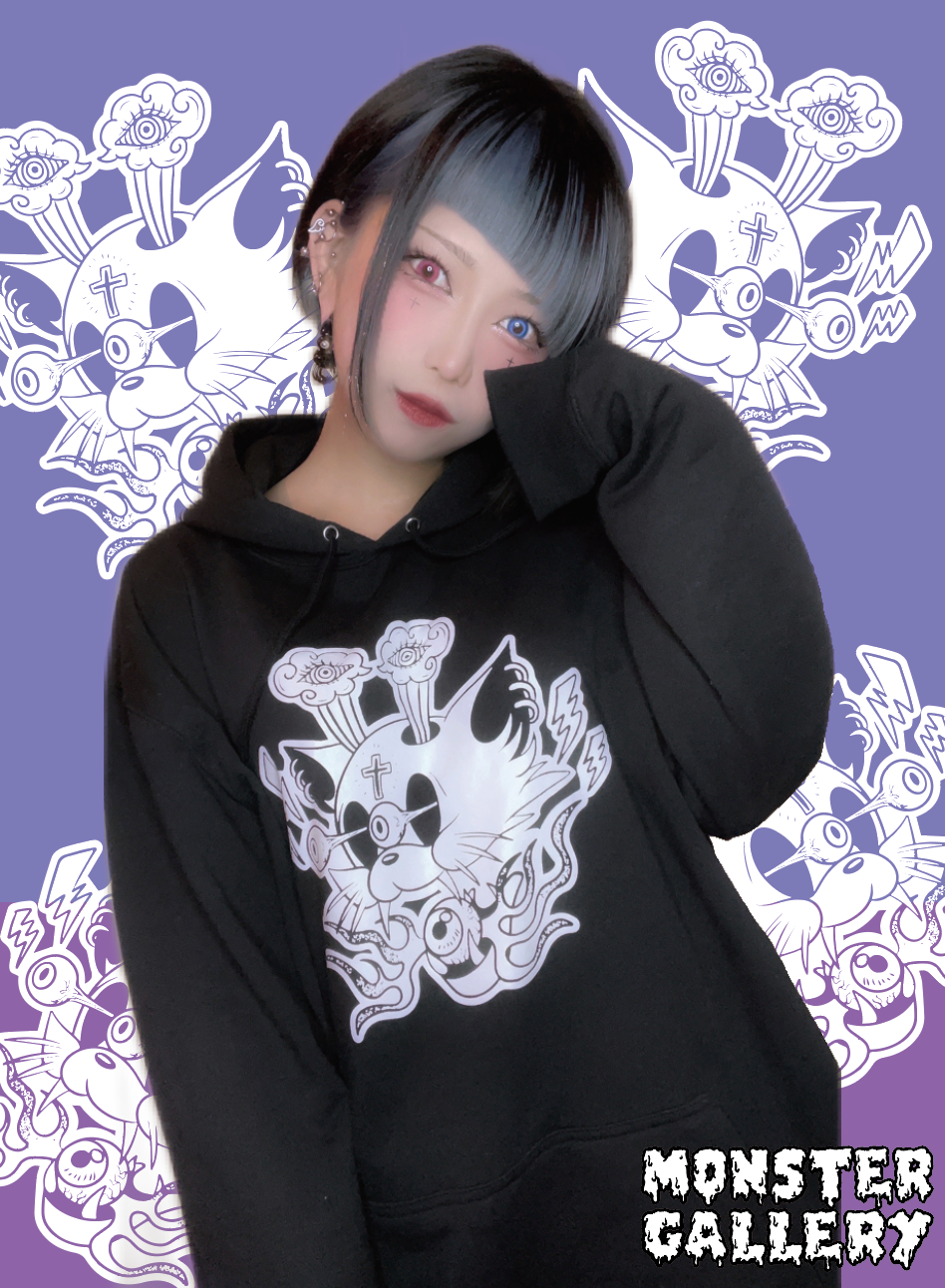 【TRIP CAT】Hoodieの商品着用画像