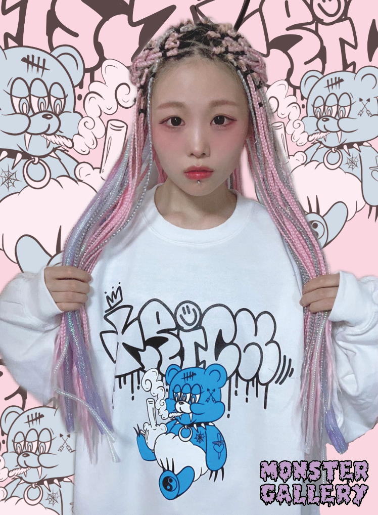 【TRIP BEAR】Sweatの商品着用画像