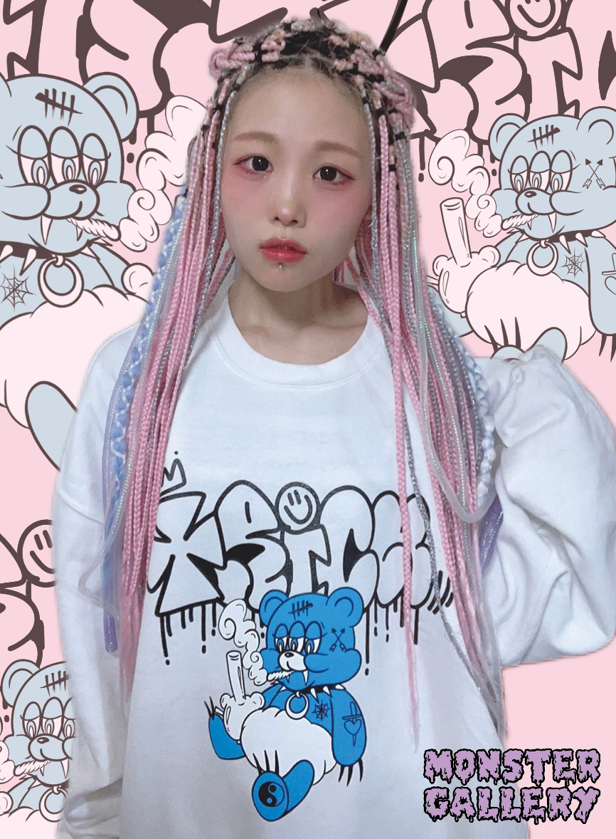 【TRIP BEAR】Sweatの商品着用画像